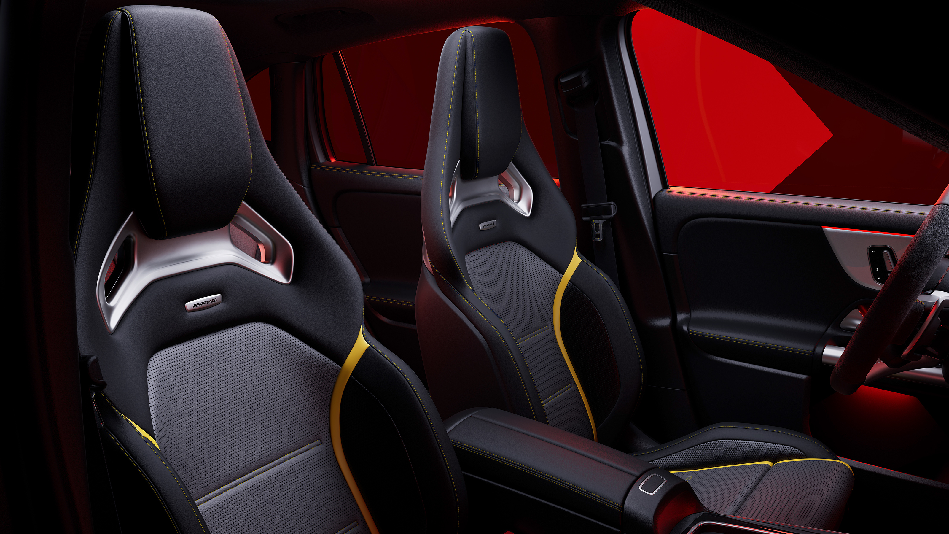 Mercedes-AMG GLA 45 S - bucket seats 