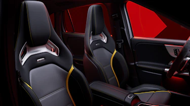 Mercedes-AMG GLA 45 S - bucket seats
