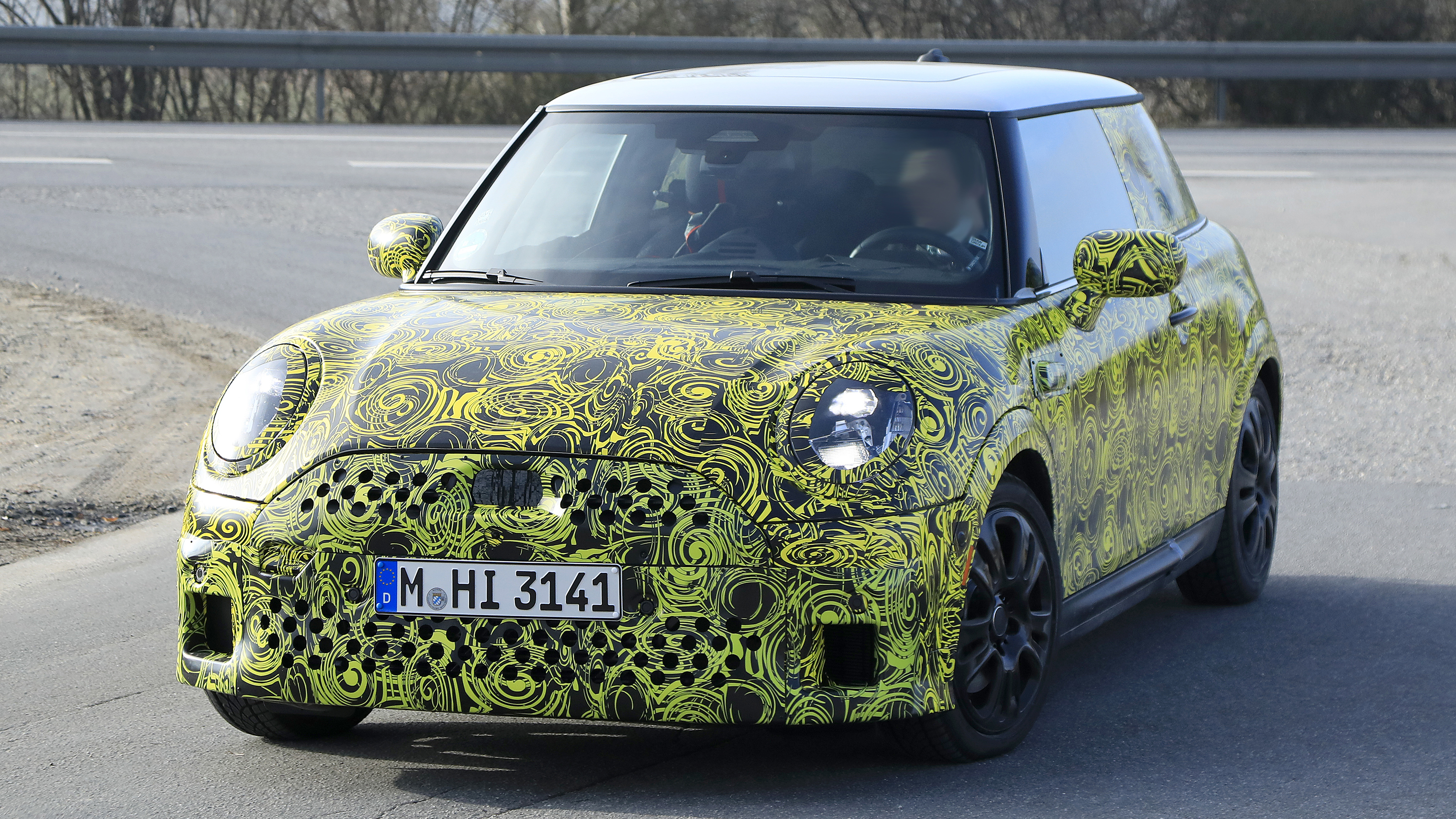 MINI Cooper facelift - front 