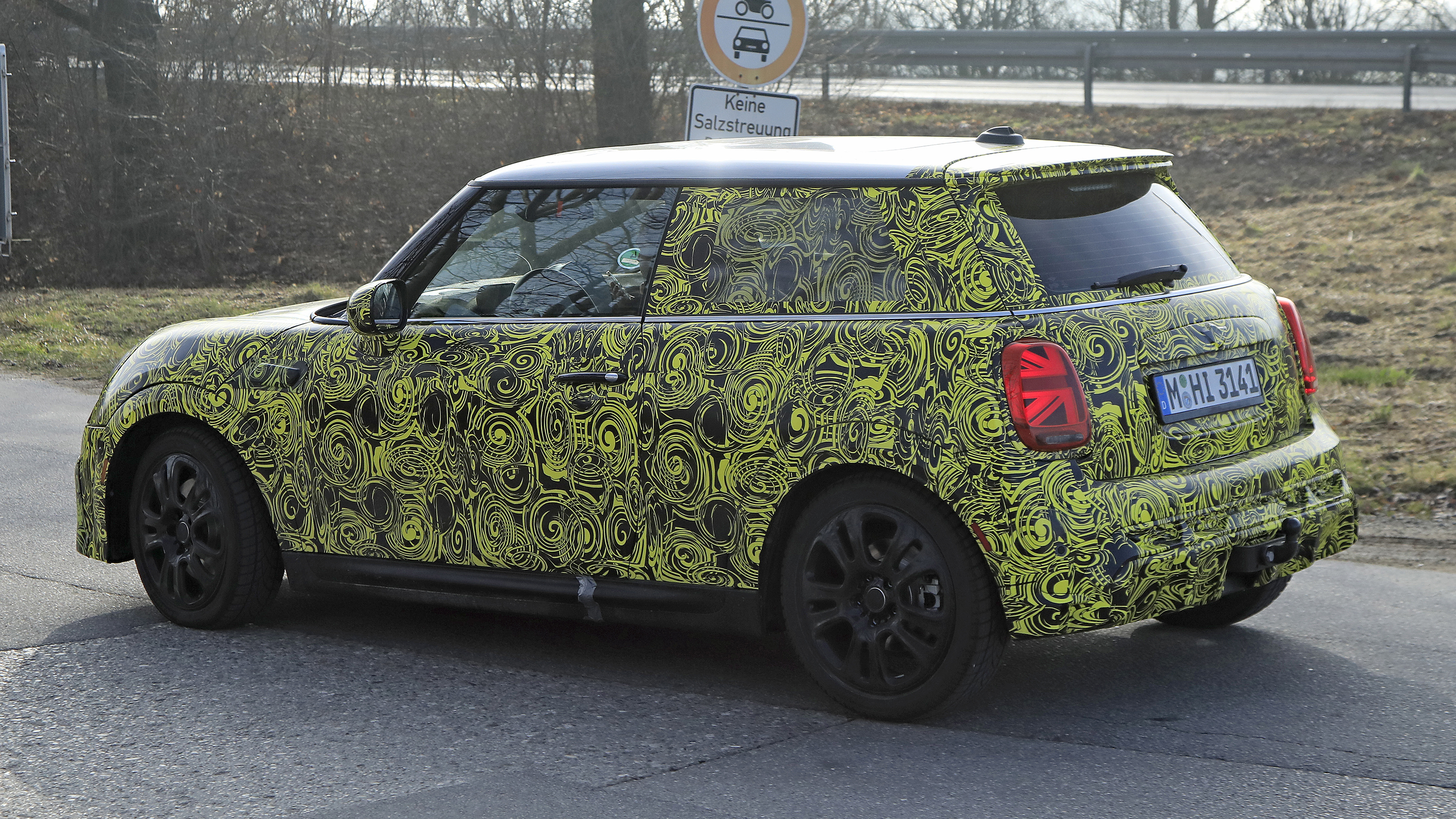 MINI Cooper facelift - side 