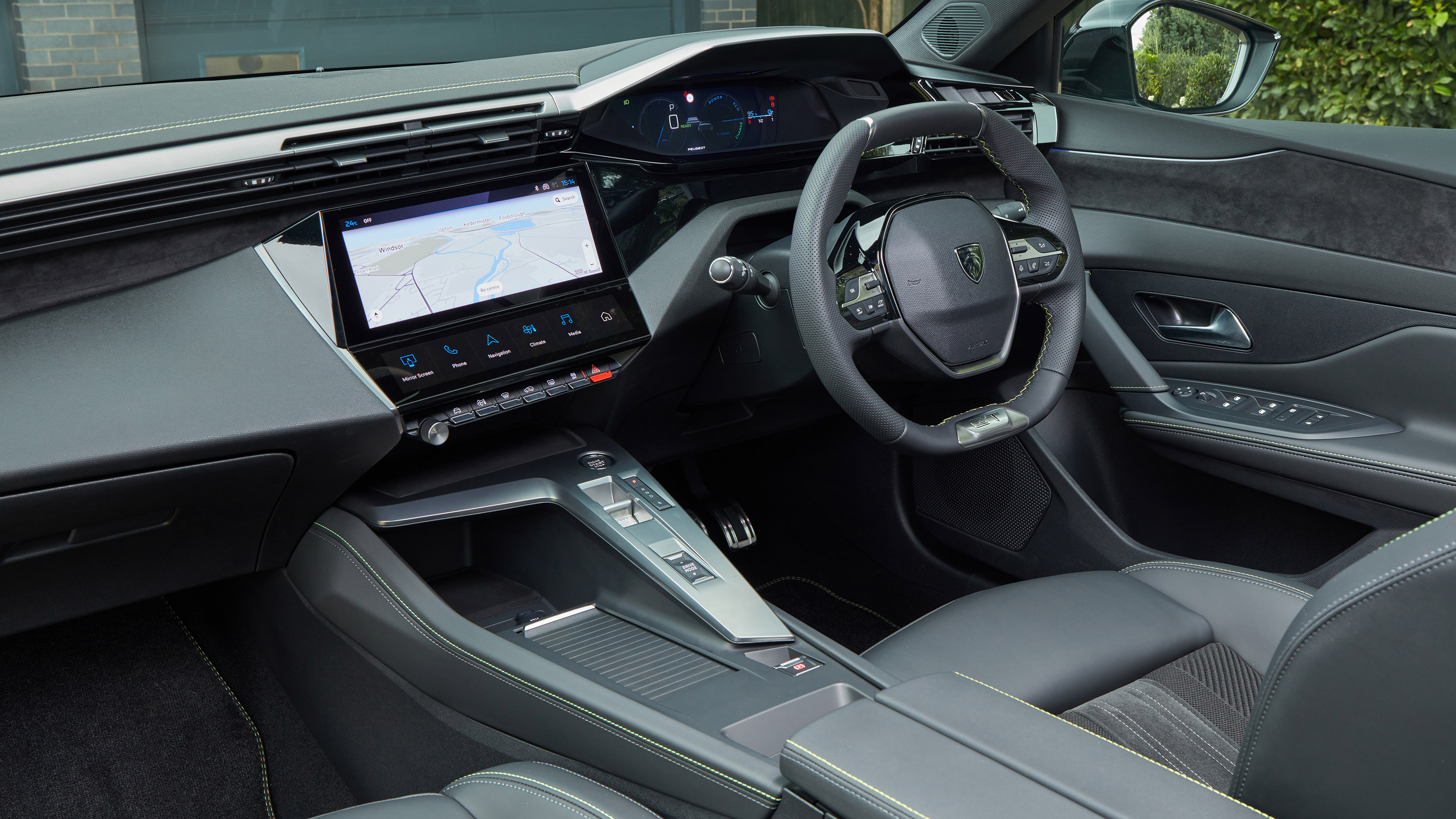 Peugeot E-308 GT - cabin