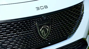 Peugeot E-308 GT - grille