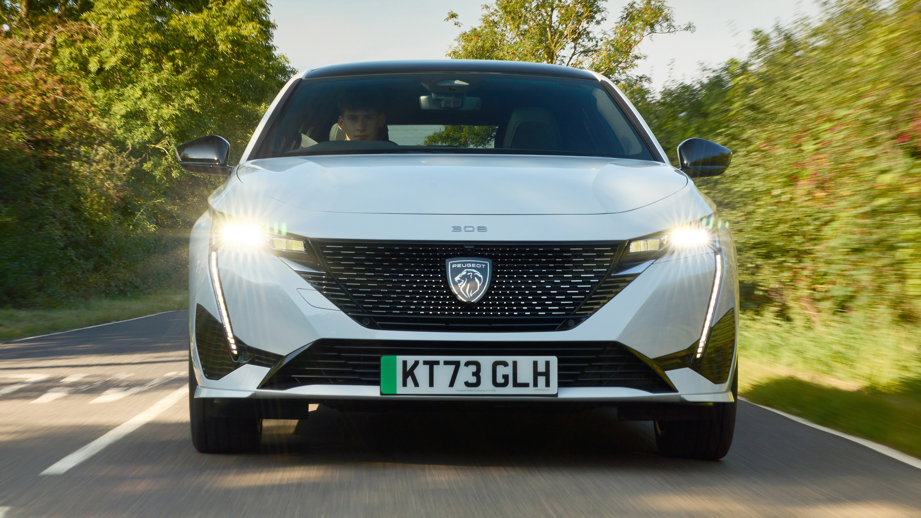 Peugeot E-308 GT - full front