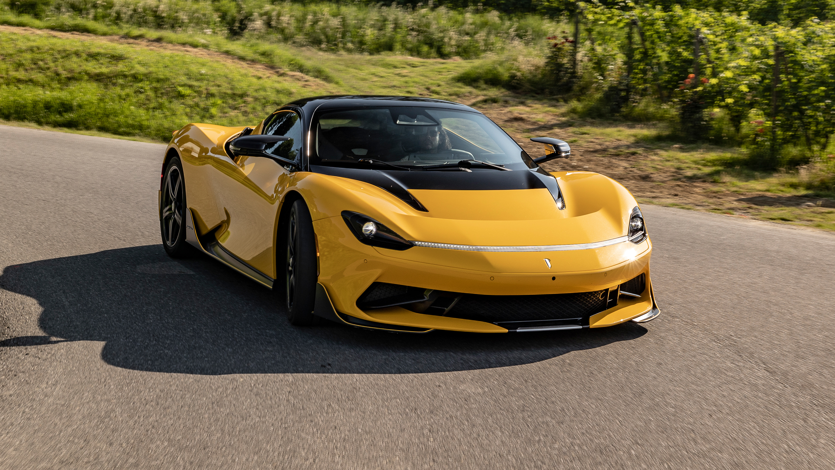 Pininfarina Battista – front cornering