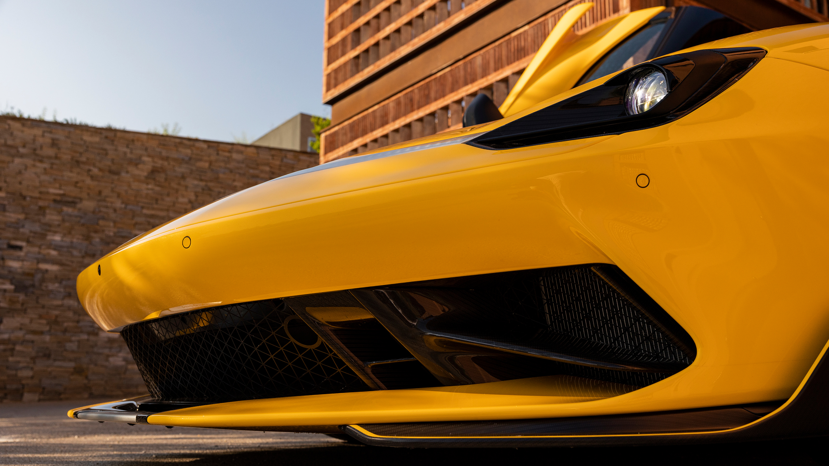 Pininfarina Battista – front bumper