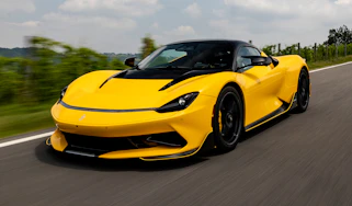 Pininfarina Battista – front tracking