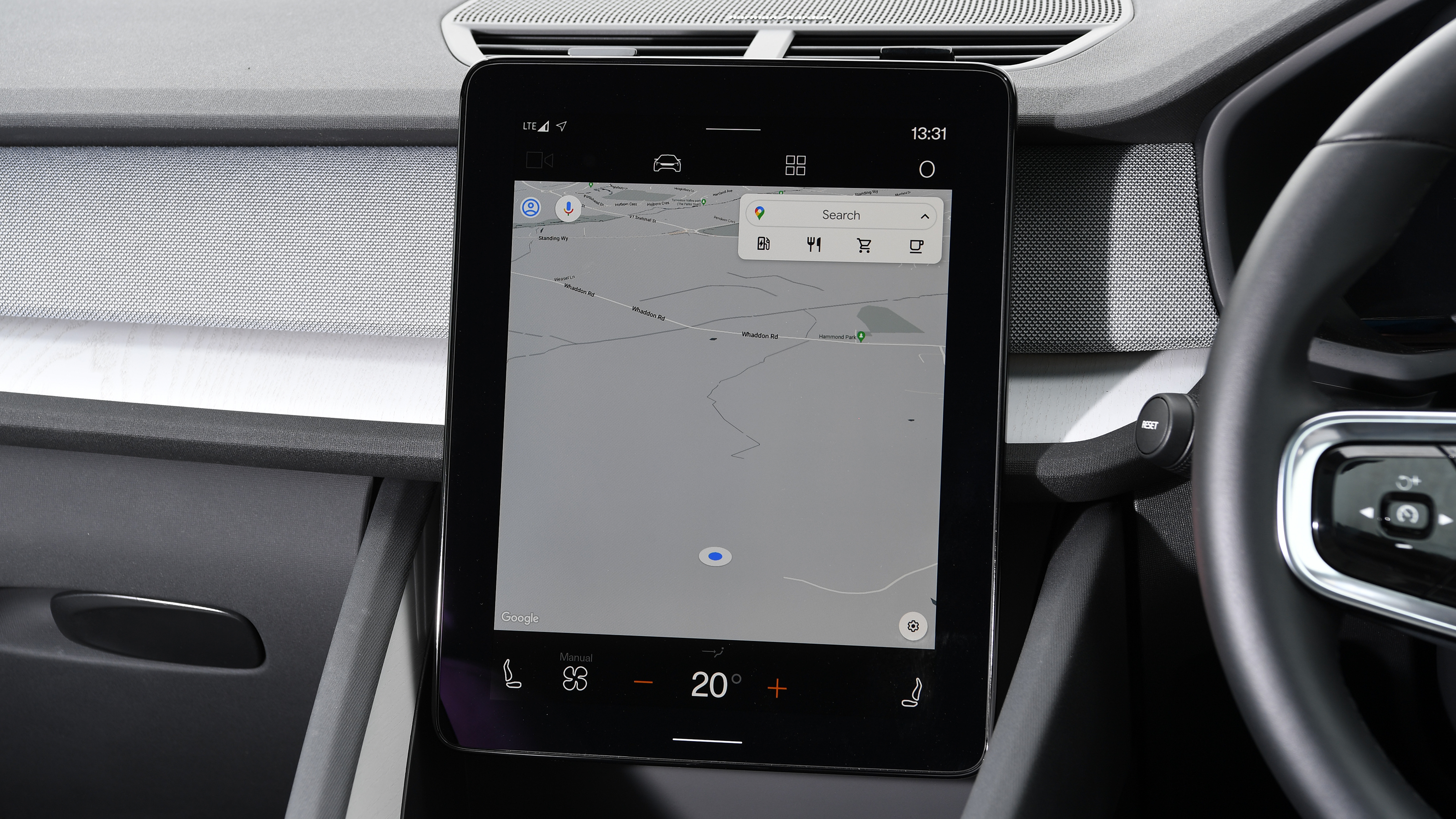 Polestar 2 – infotainment screen