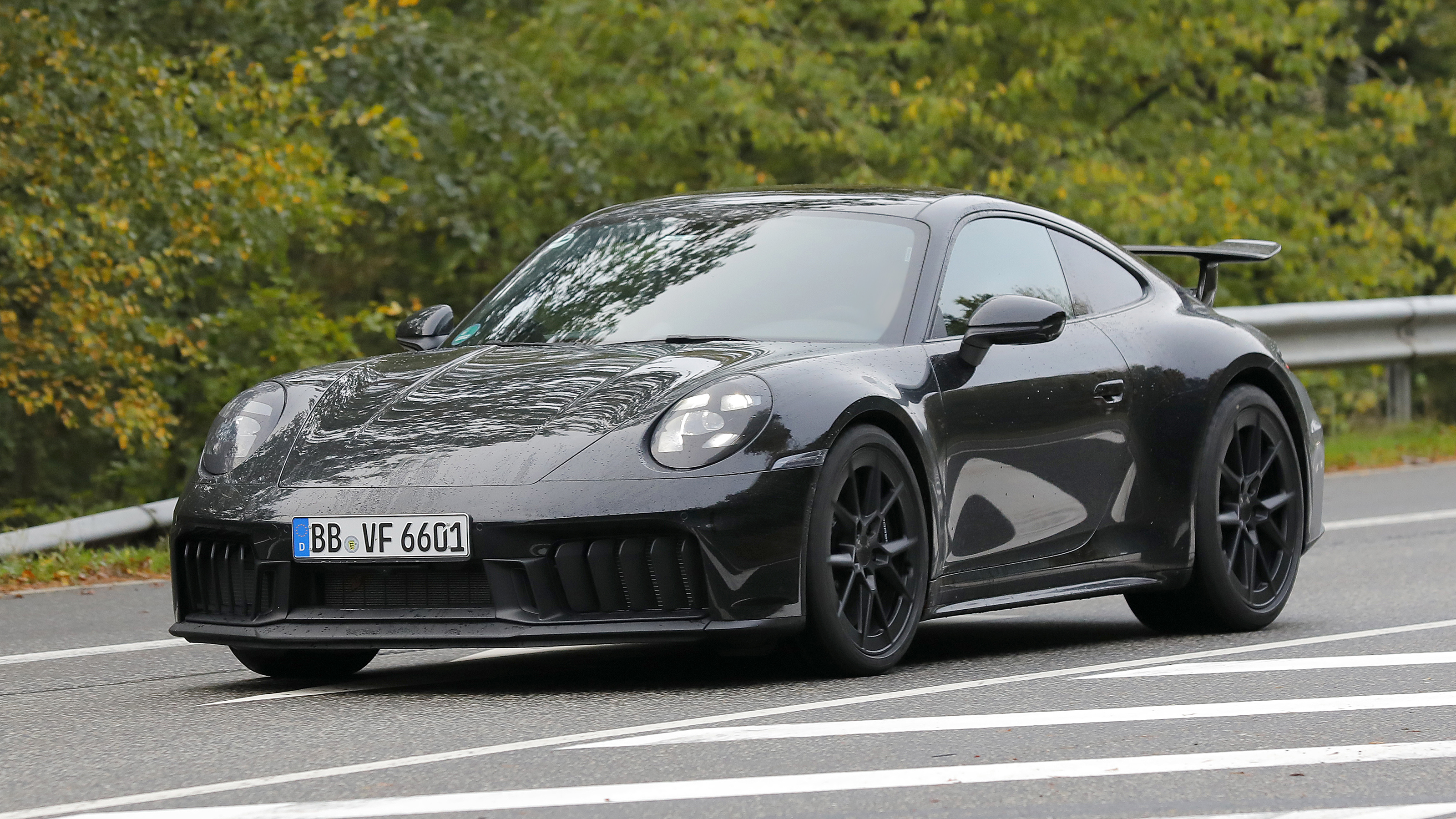 All-new Porsche 911 facelift - front tracking