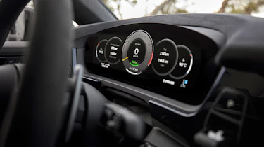Porsche Cayenne Turbo E-Hybrid Coupe GT Package - dials