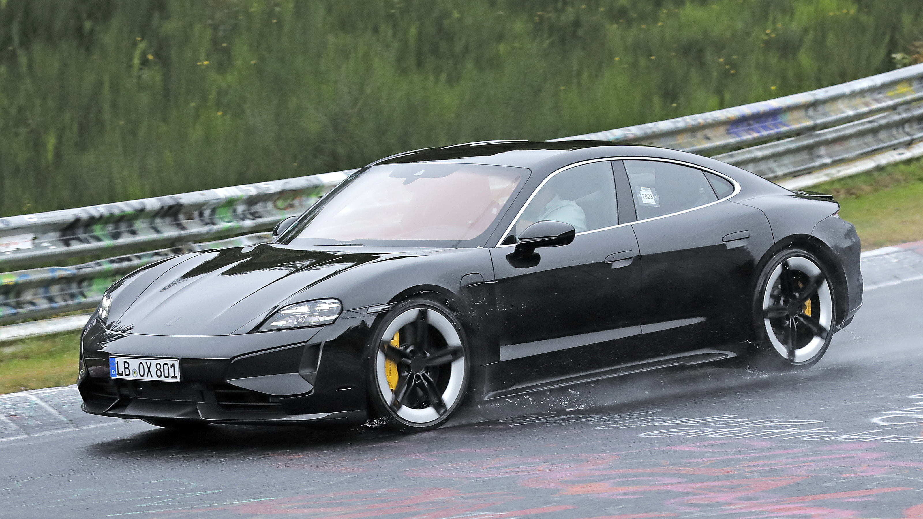 Porsche Taycan facelift - Nurburgring front 