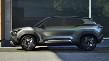 Suzuki eVX - side