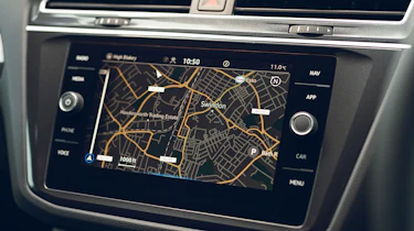 Volkswagen Tiguan Life - infotainment screen