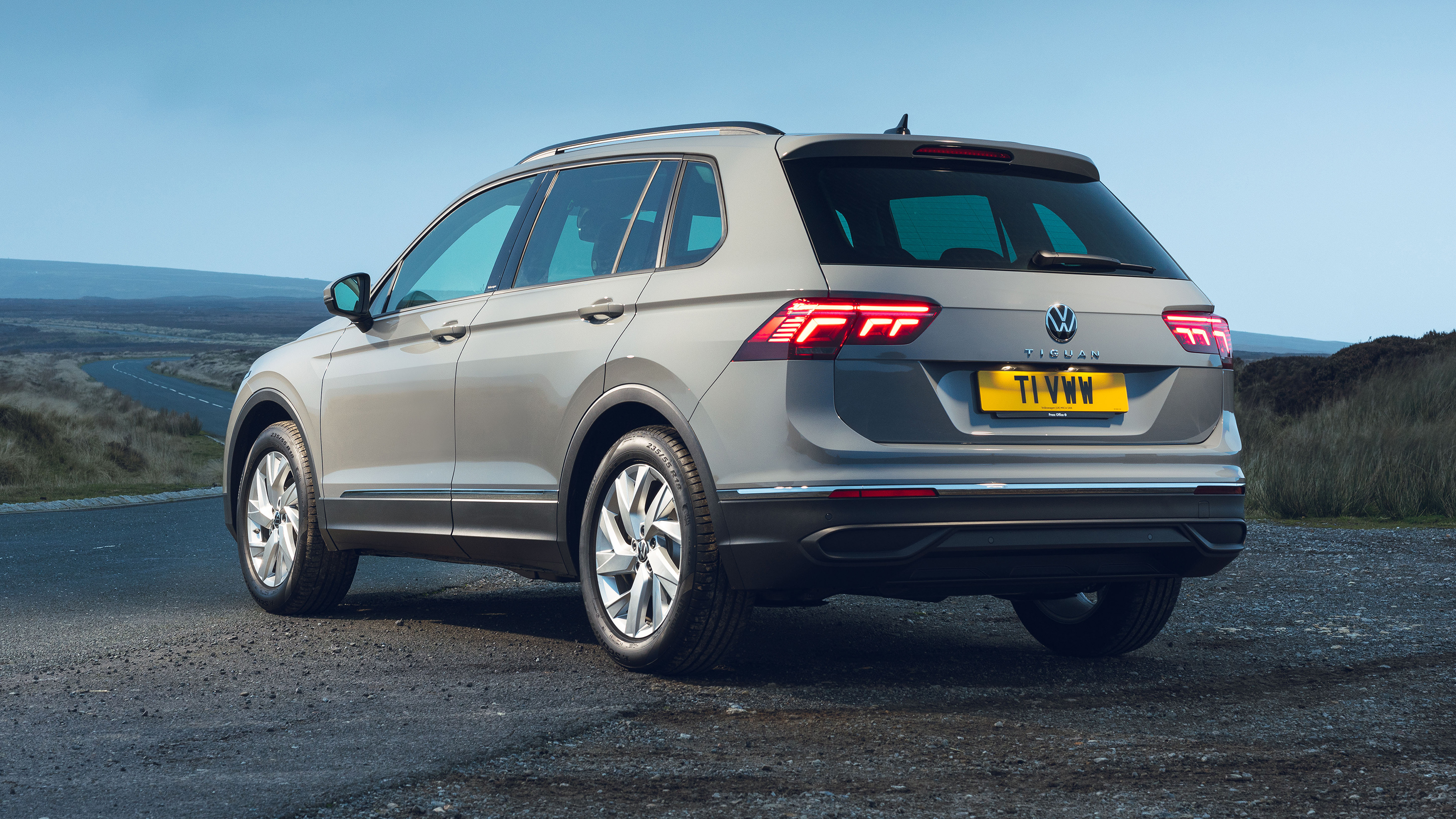 Volkswagen Tiguan Life - rear static