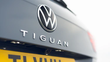 Volkswagen Tiguan Life - tailgate badgew