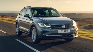 Volkswagen Tiguan Life - front tracking