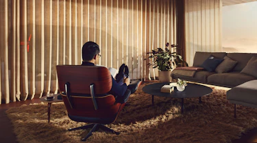 Volvo EM90 teaser - full outline behind curtains