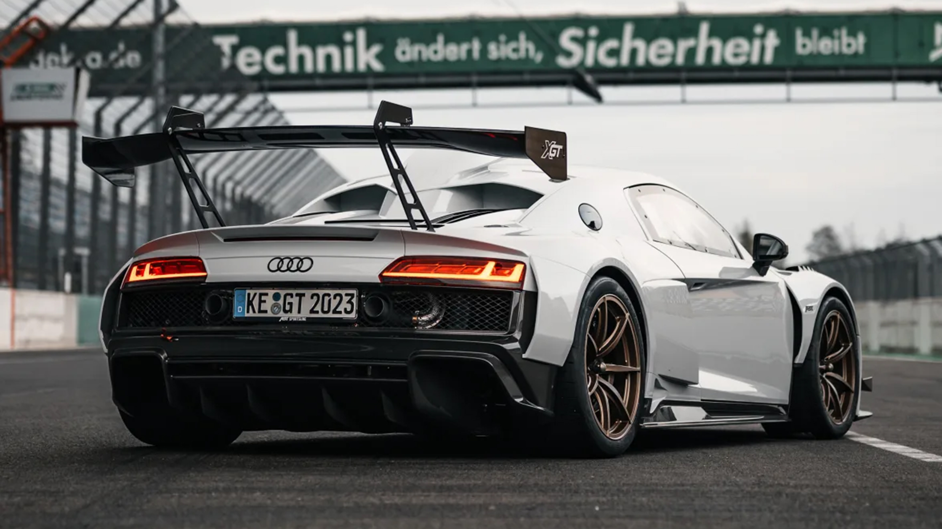 Abt XGT - rear quarter 