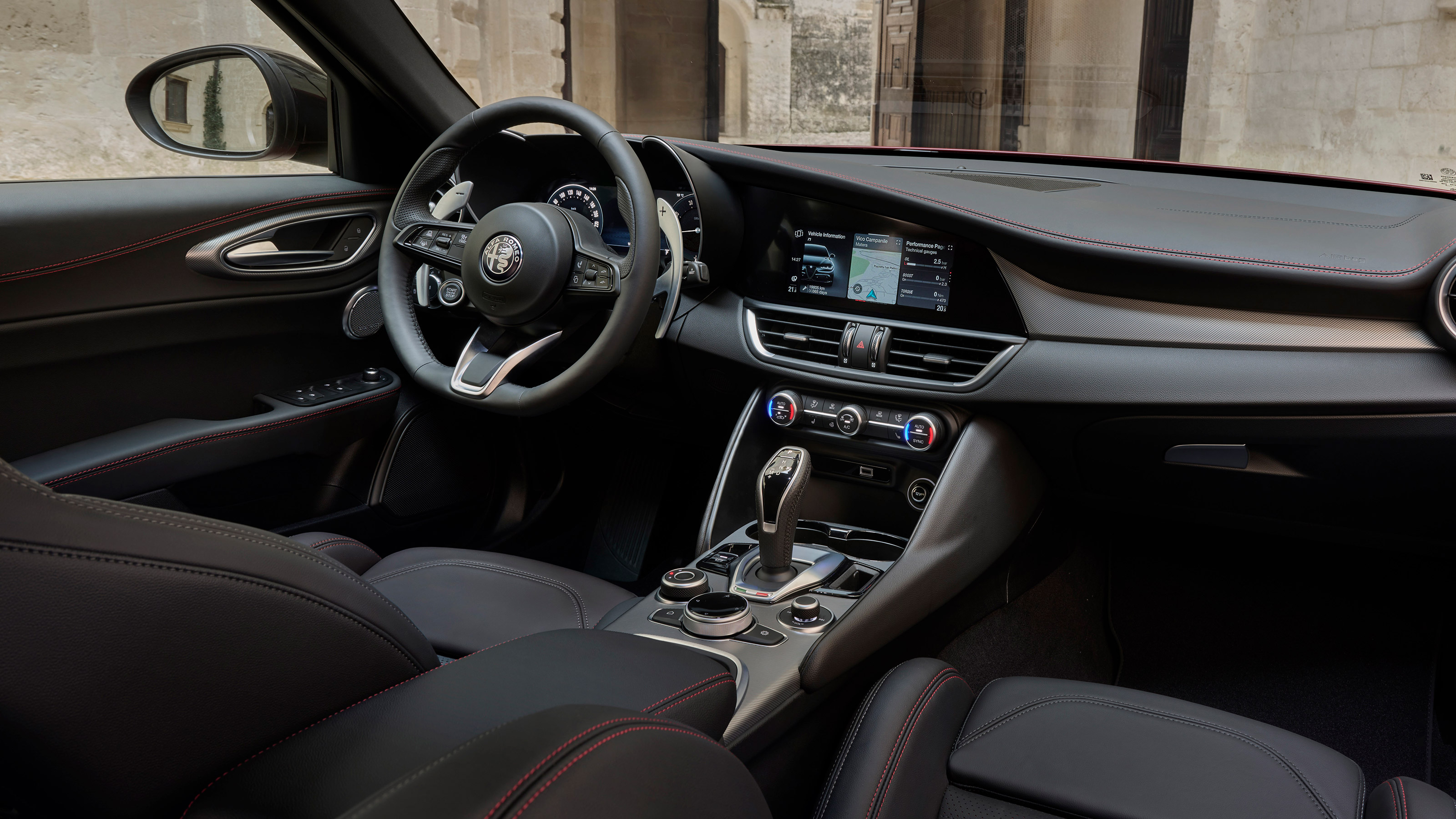 Alfa Romeo Giulia Tributo Italiano - dash