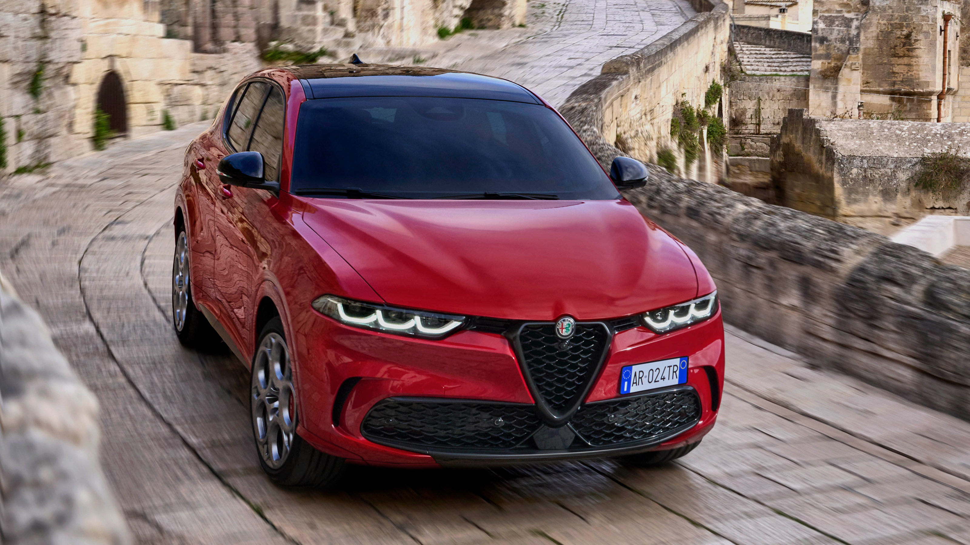 Alfa Romeo Tonale Tributo Italiano - front