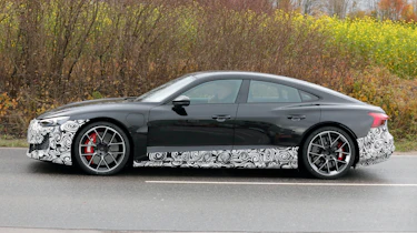 Audi E-Tron GT facelift (camouflaged) - side