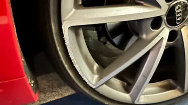 Audi TT Roadster Final Edition - damage to alloy wheel