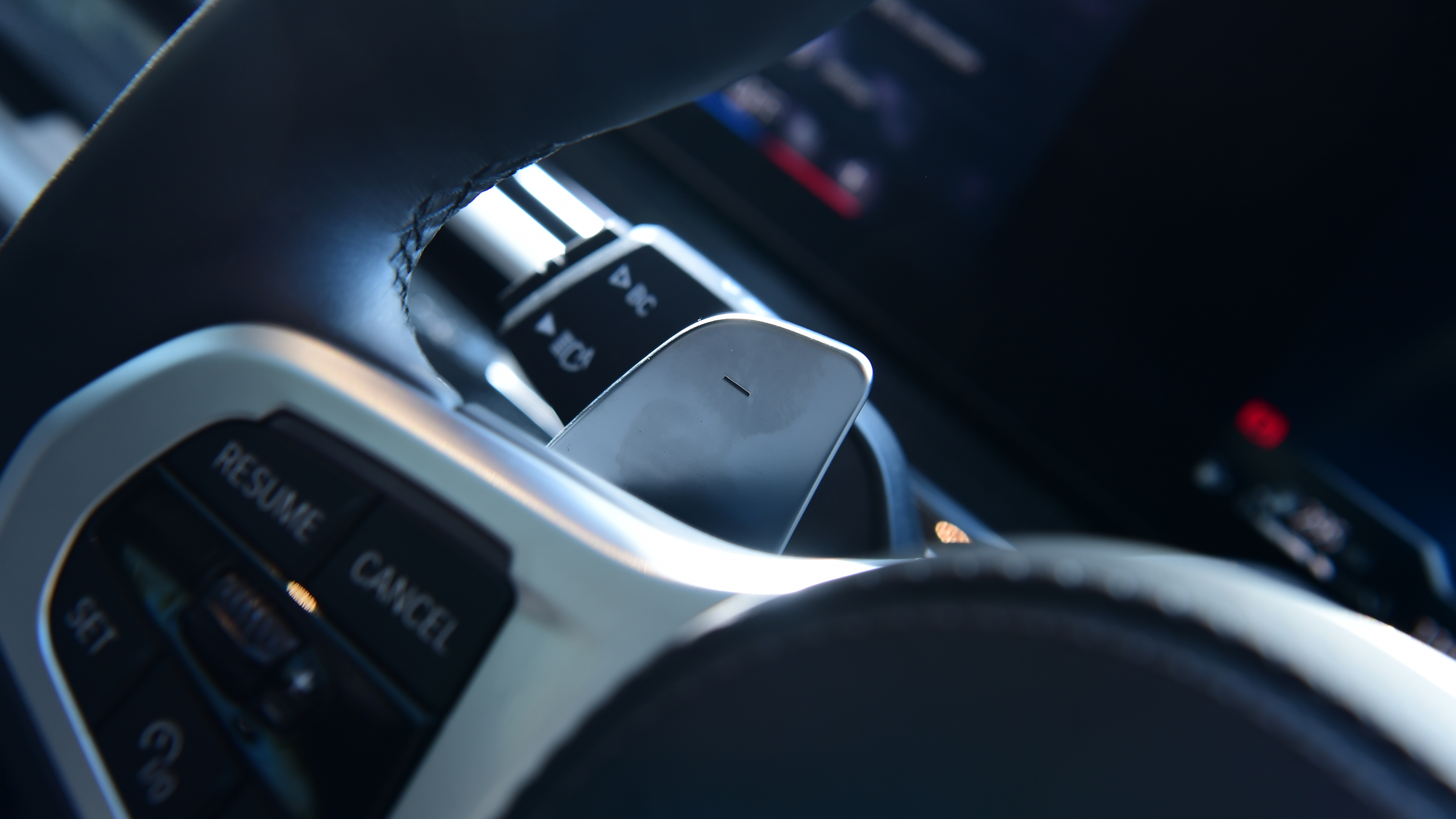 BMW X5 xDrive50e - gear shifter paddle