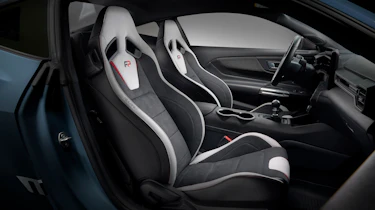 Supercharged Ford Mustang - seats