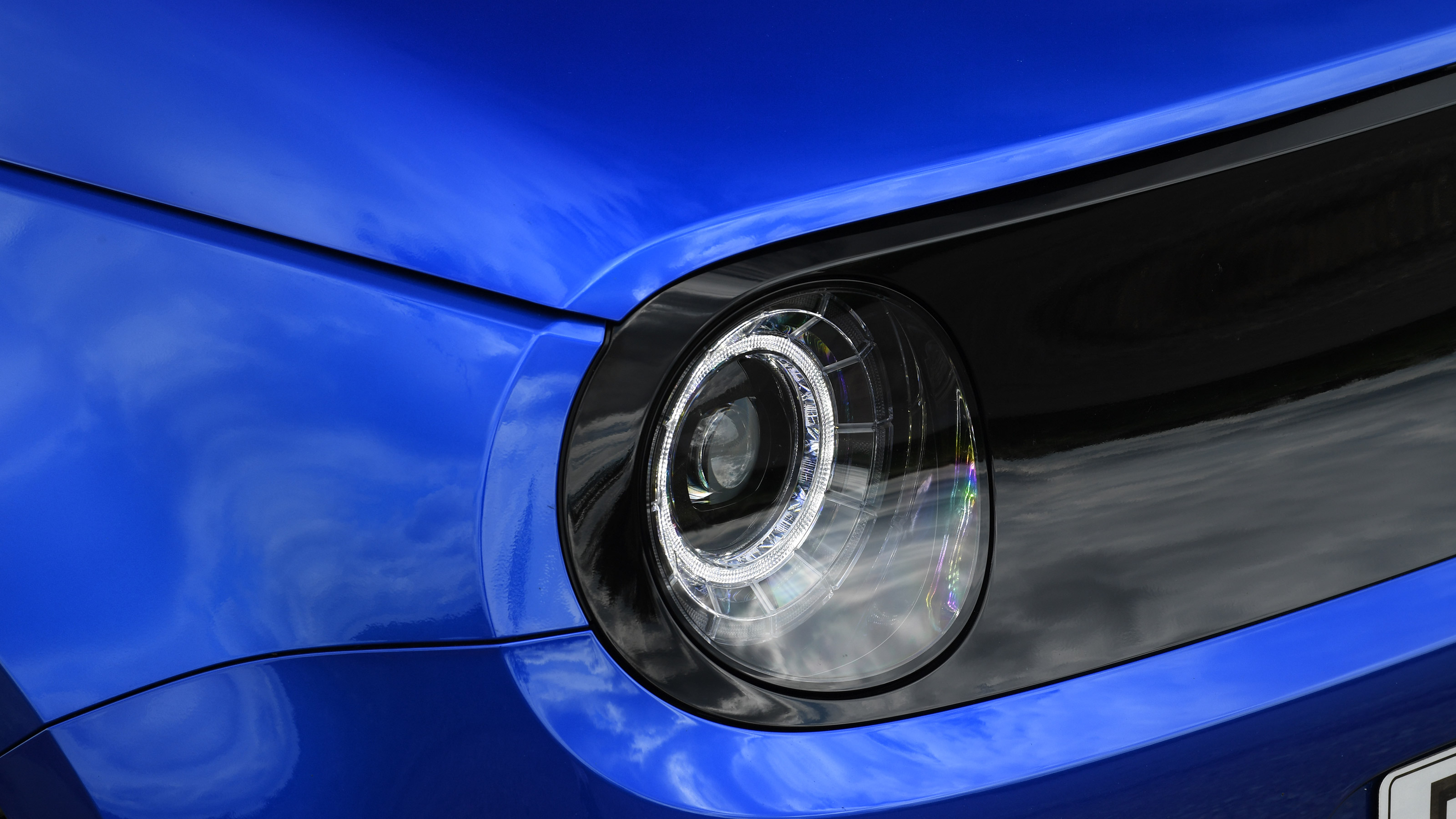 Honda e - front light