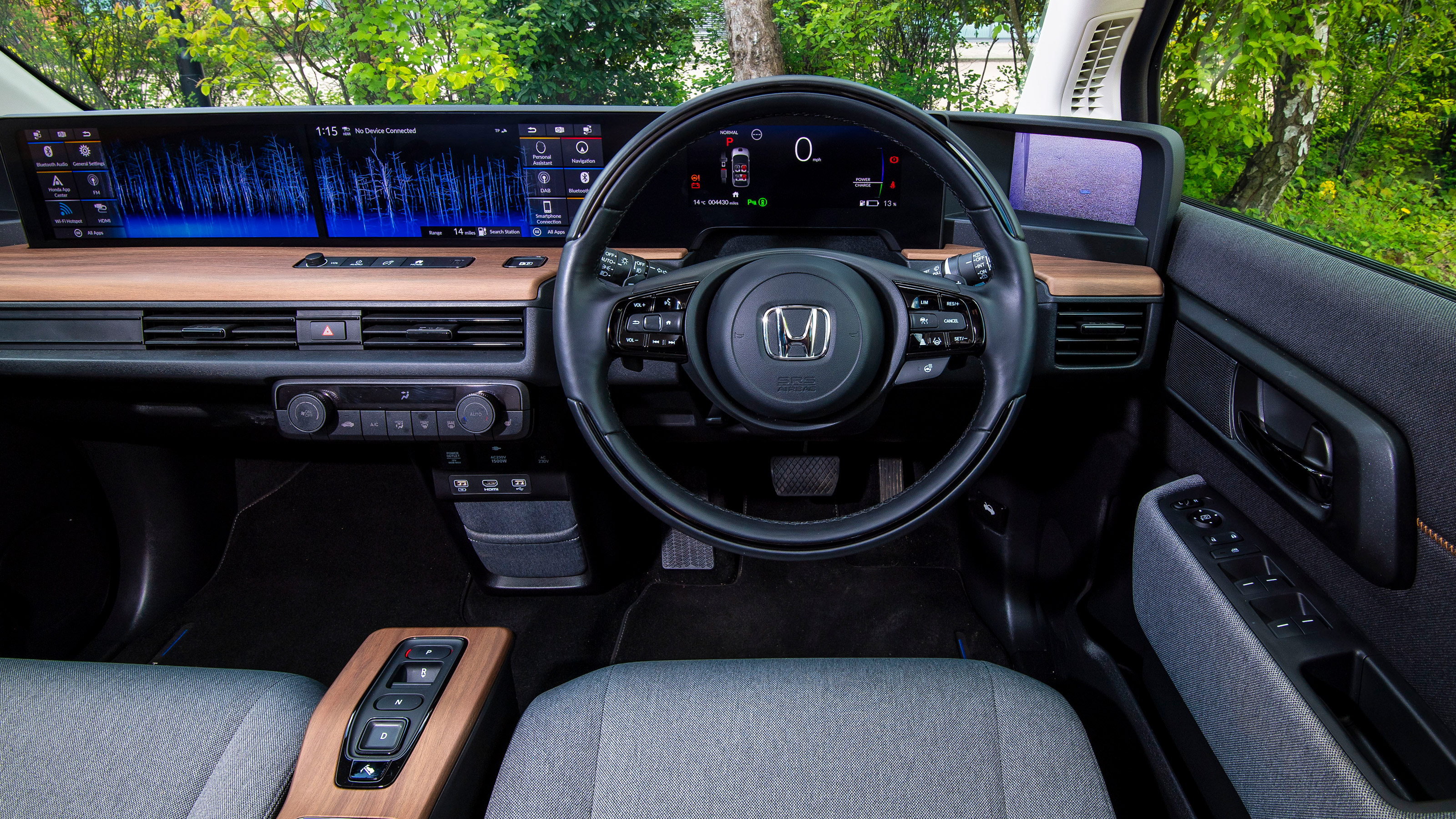 Honda e - dash