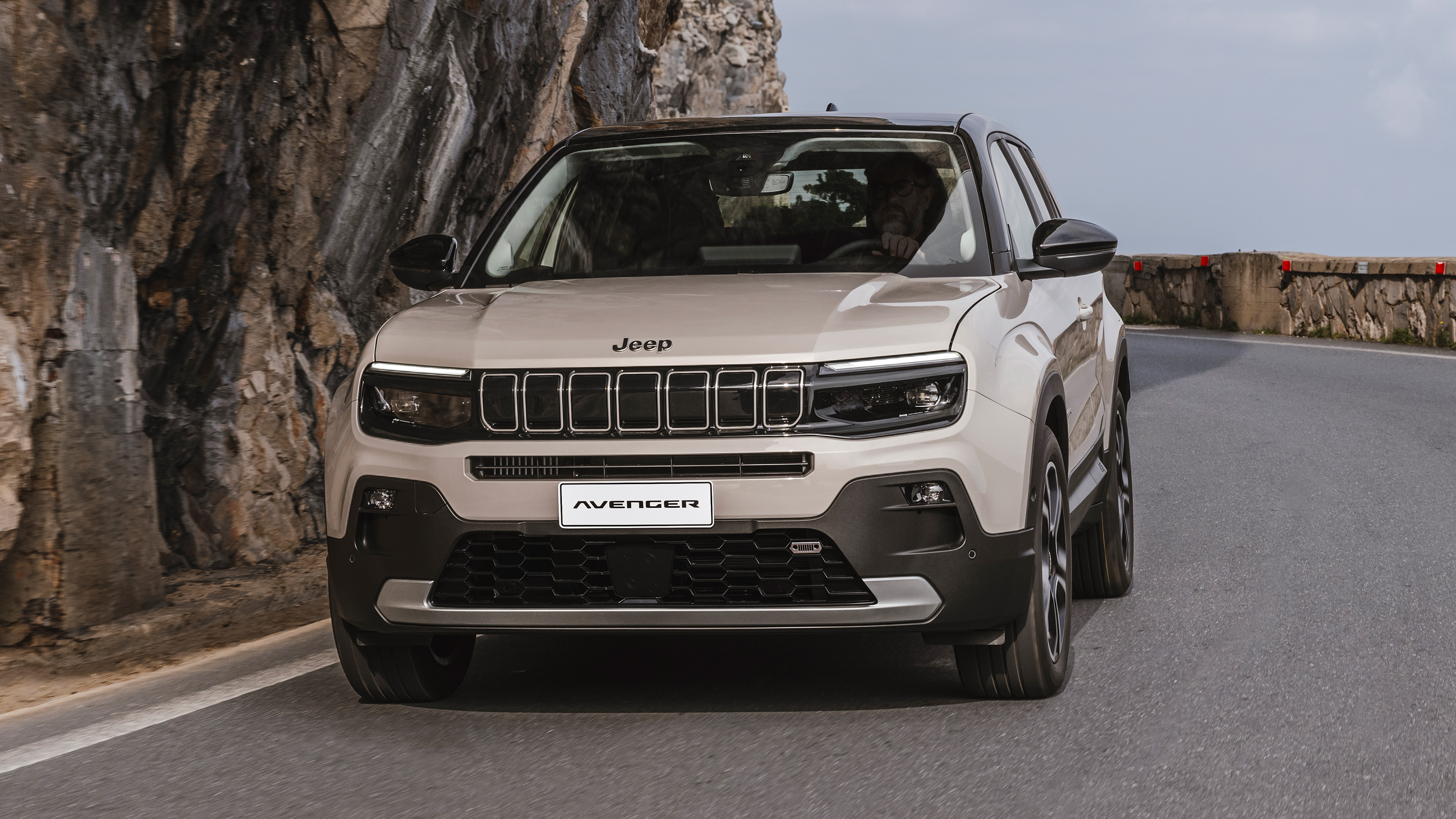 Jeep Avenger e-Hybrid