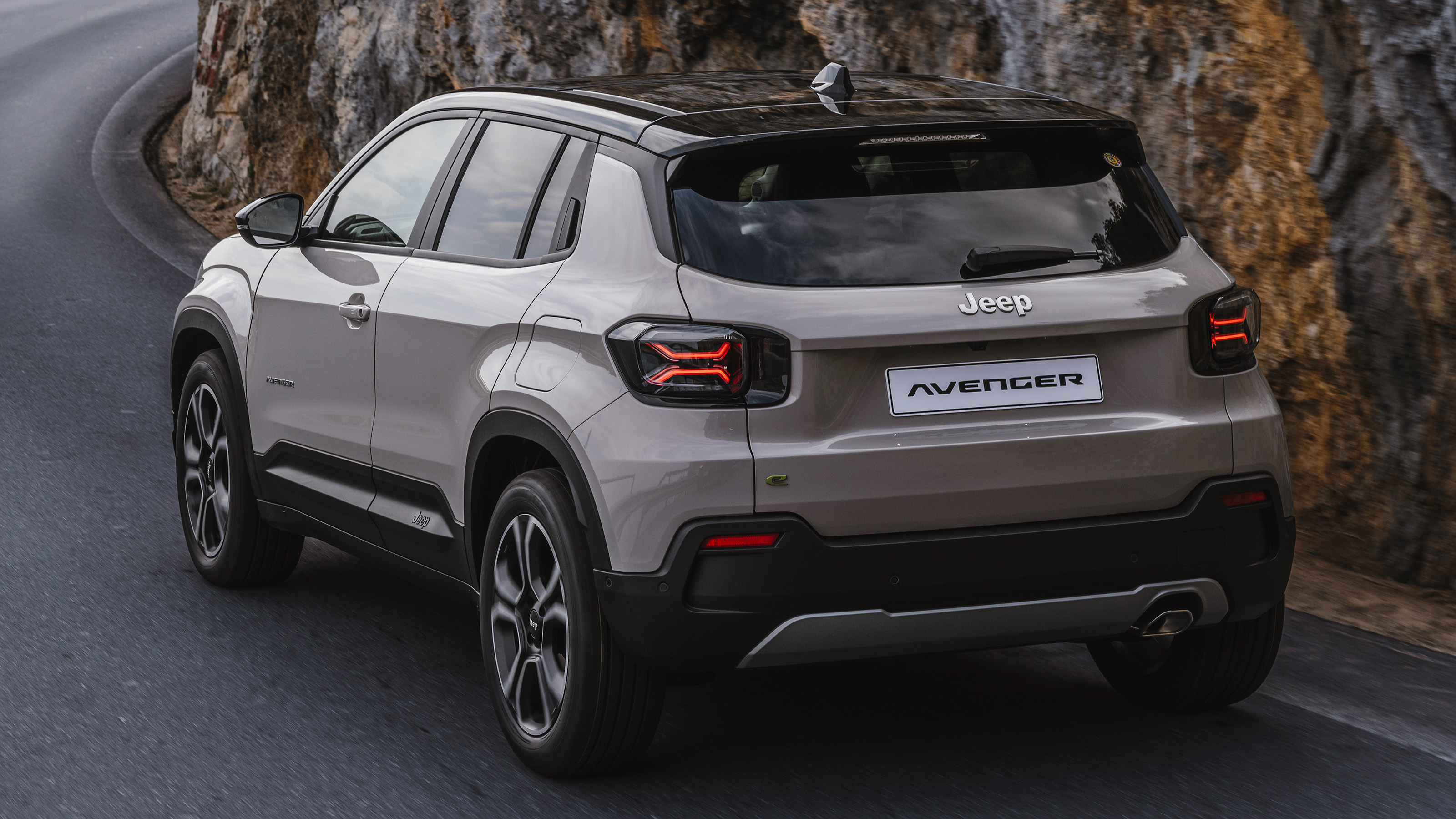 Jeep Avenger e-Hybrid