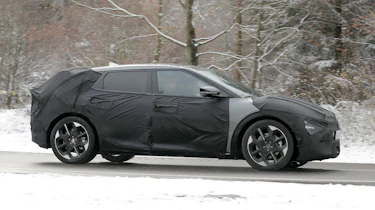 Kia EV6 facelift - side