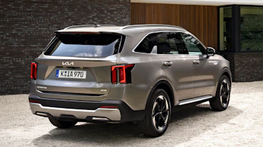 Kia Sorento facelift - rear