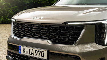 Kia Sorento facelift - grille