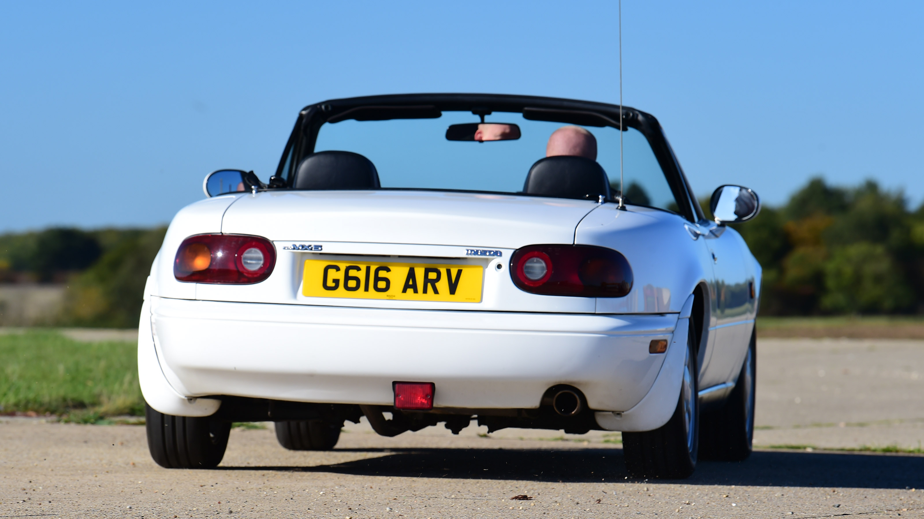 Mazda MX-5 Mk1 icon - rear cornering