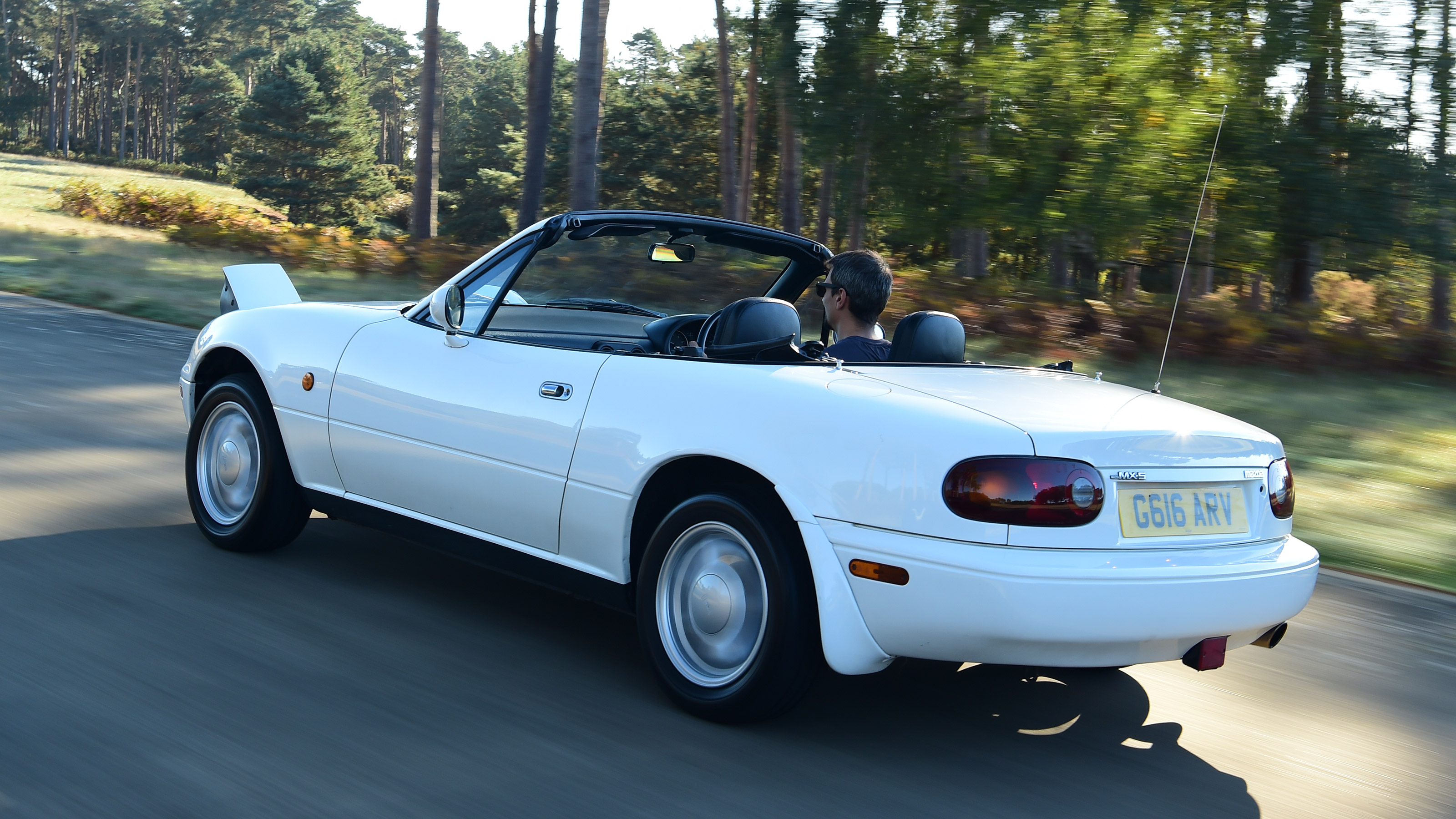 Mazda MX-5 Mk1 icon - rear action