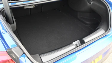 Mercedes CLA - boot