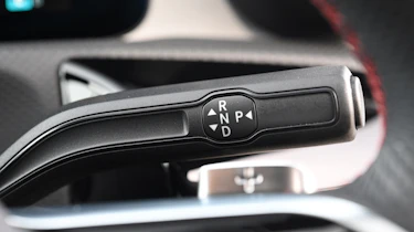 Mercedes CLA - gear selector