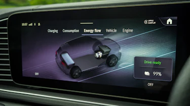 Mercedes GLE400e - infotainment screen