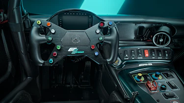 Mercedes-AMG GT2 Pro - dashboard