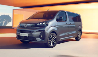2023 Peugeot E-Traveller - front static