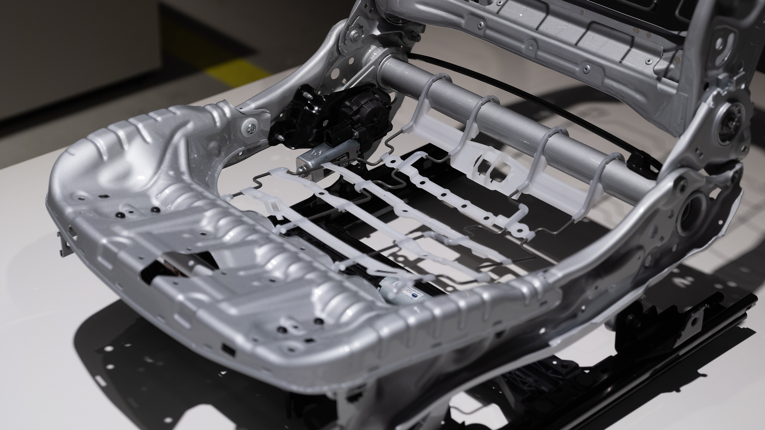 Polestar 0 seat base