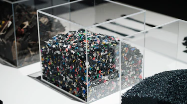 Polestar 0 materials sample in box