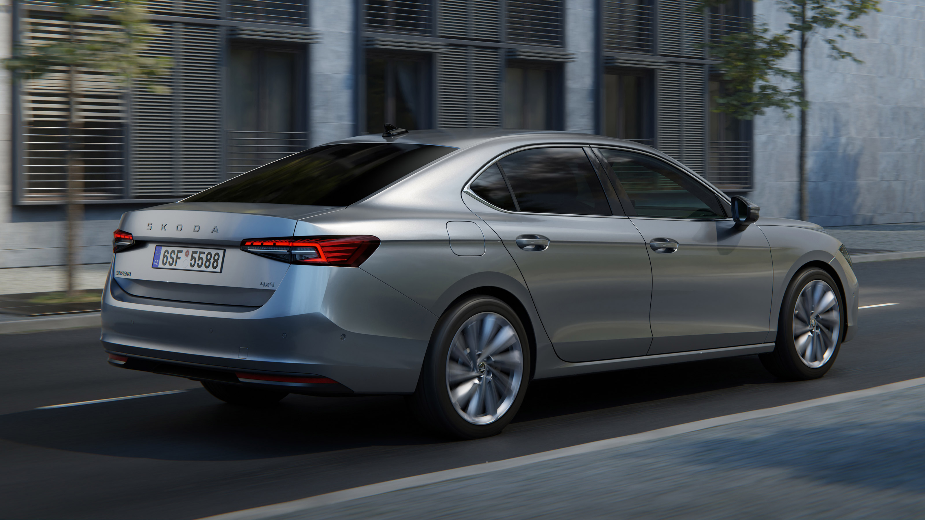 Skoda Superb - rear