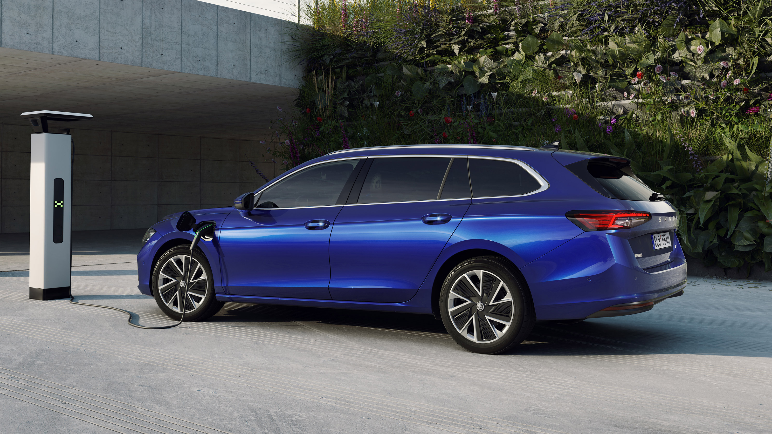 Skoda Superb Estate - rear charging