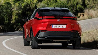 Toyota C-HR - rear cornering