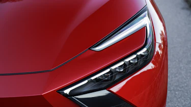 Toyota C-HR - headlight