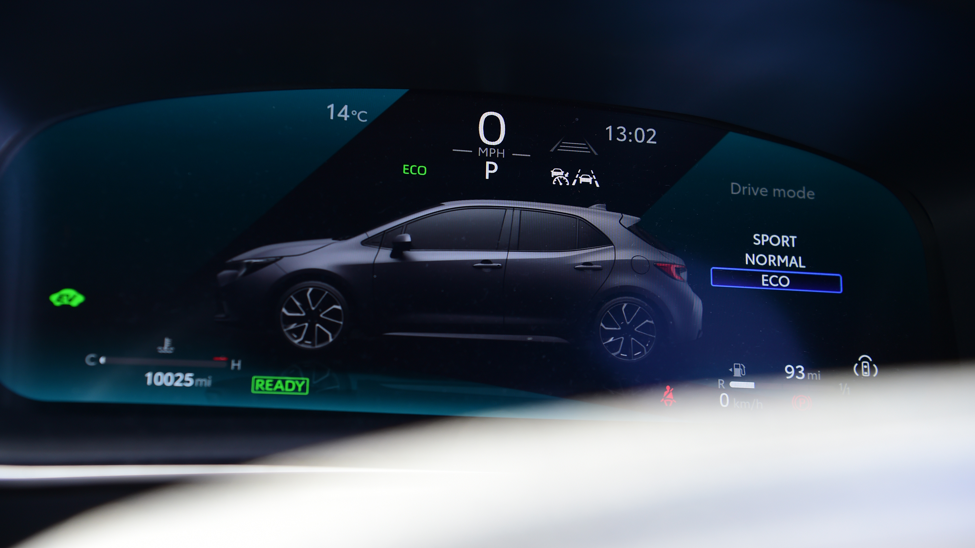 Toyota Corolla GR Sport - dashboard screen