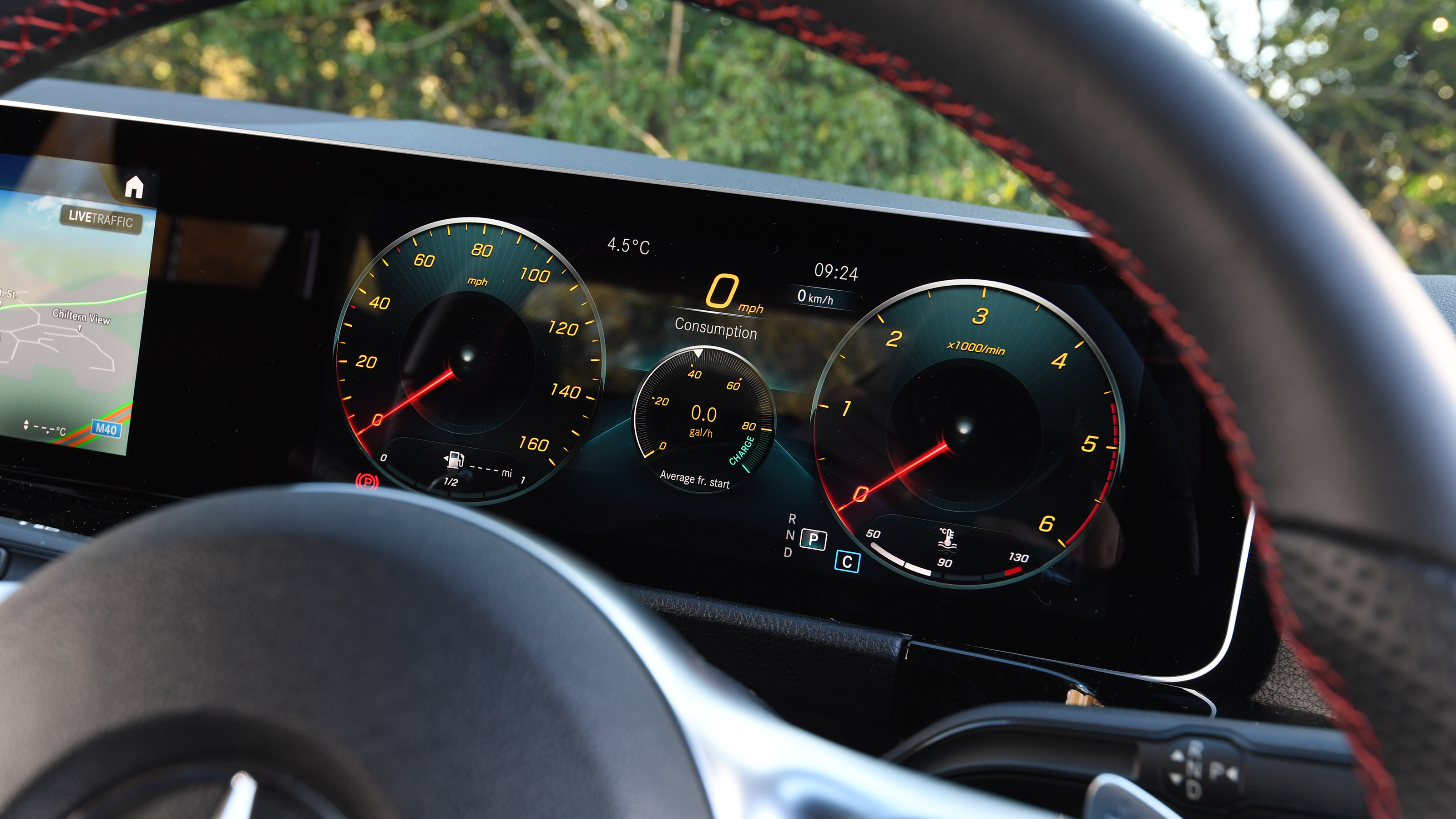 Used Mercedes B-Class - dials