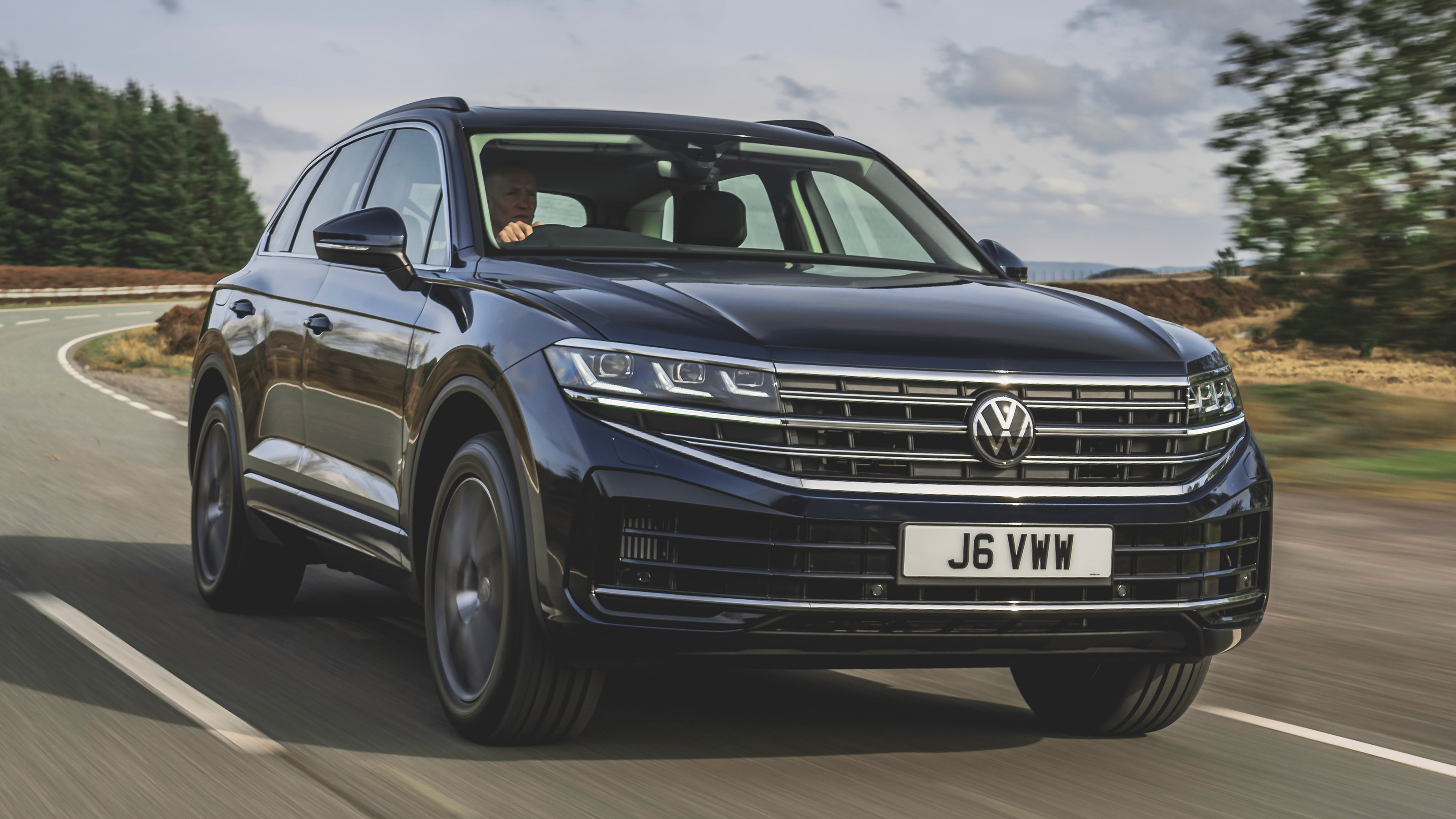 Volkswagen Touareg eHybrid 4Motion - front